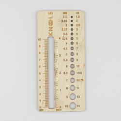 Knools Needle Gauge & Swatch Ruler